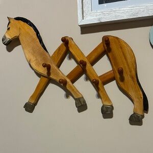 Horse wood wall hanger